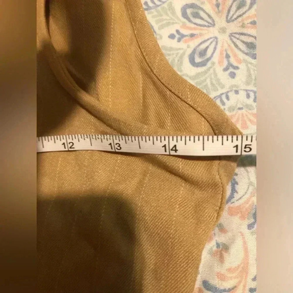 VENUS Tan Crop Sleeveless Top size 6 - Picture 13 of 15